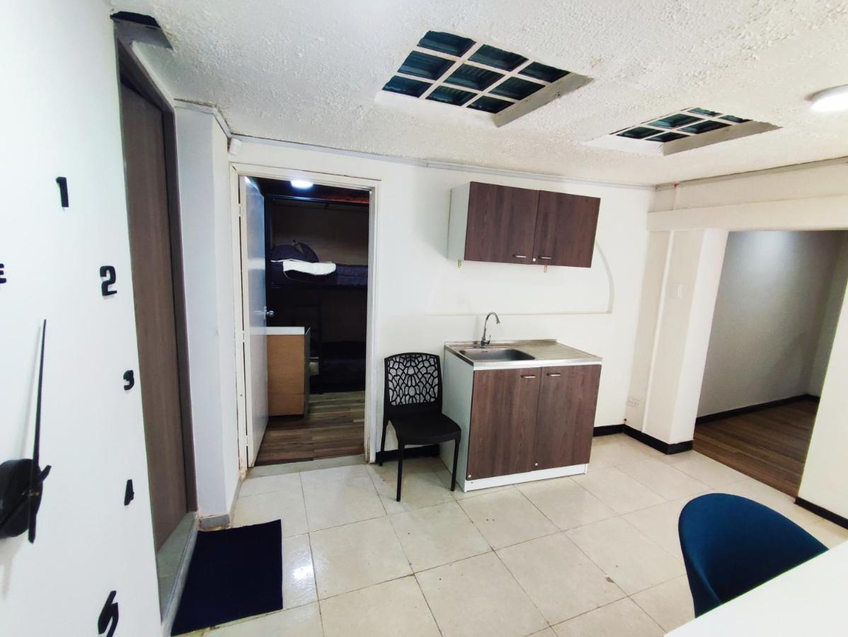 Hotel Baruch Capsula Bogotá Zewnętrze zdjęcie