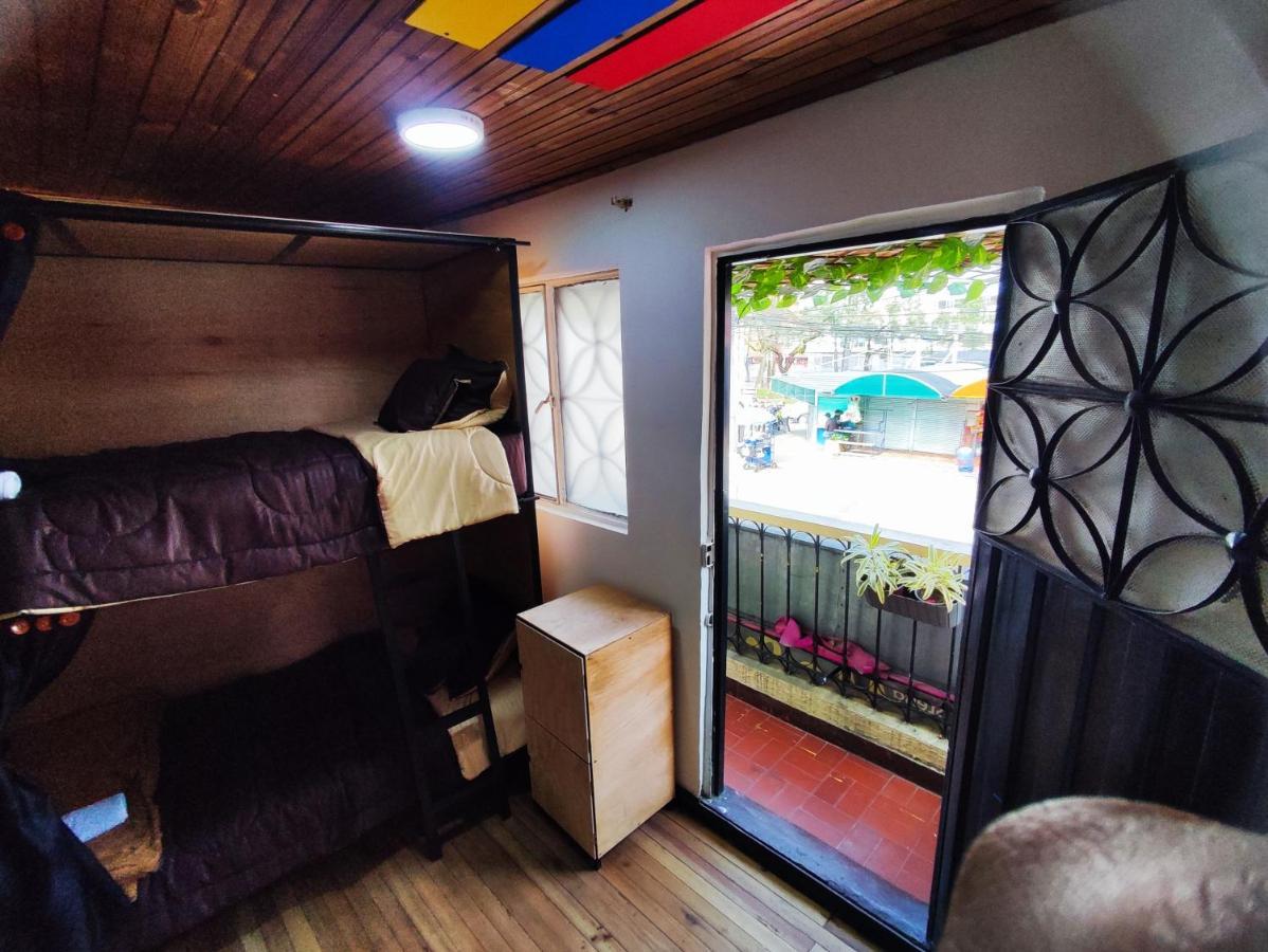 Hotel Baruch Capsula Bogotá Zewnętrze zdjęcie