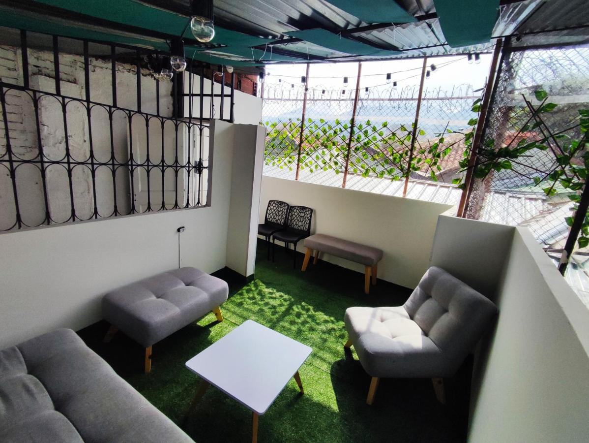 Hotel Baruch Capsula Bogotá Zewnętrze zdjęcie